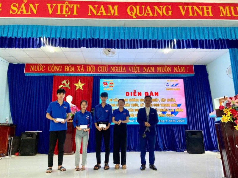 DIỄN ĐÀN TƯ VẤN, GIỚI THIỆU VIỆC LÀM, TẬP HUẤN NÂNG CAO KIẾN THỨC, KỸ NĂNG CHO THANH NIÊN KHỞI NGHIỆP, TƯ VẤN  DU HỌC VÀ XUẤT KHẨU LAO ĐỘNG.